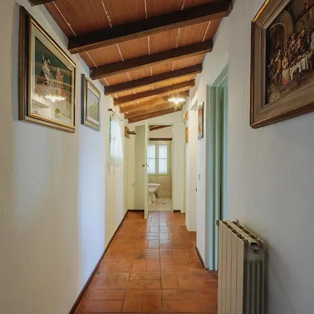 La Capannella By Interhome Camaiore